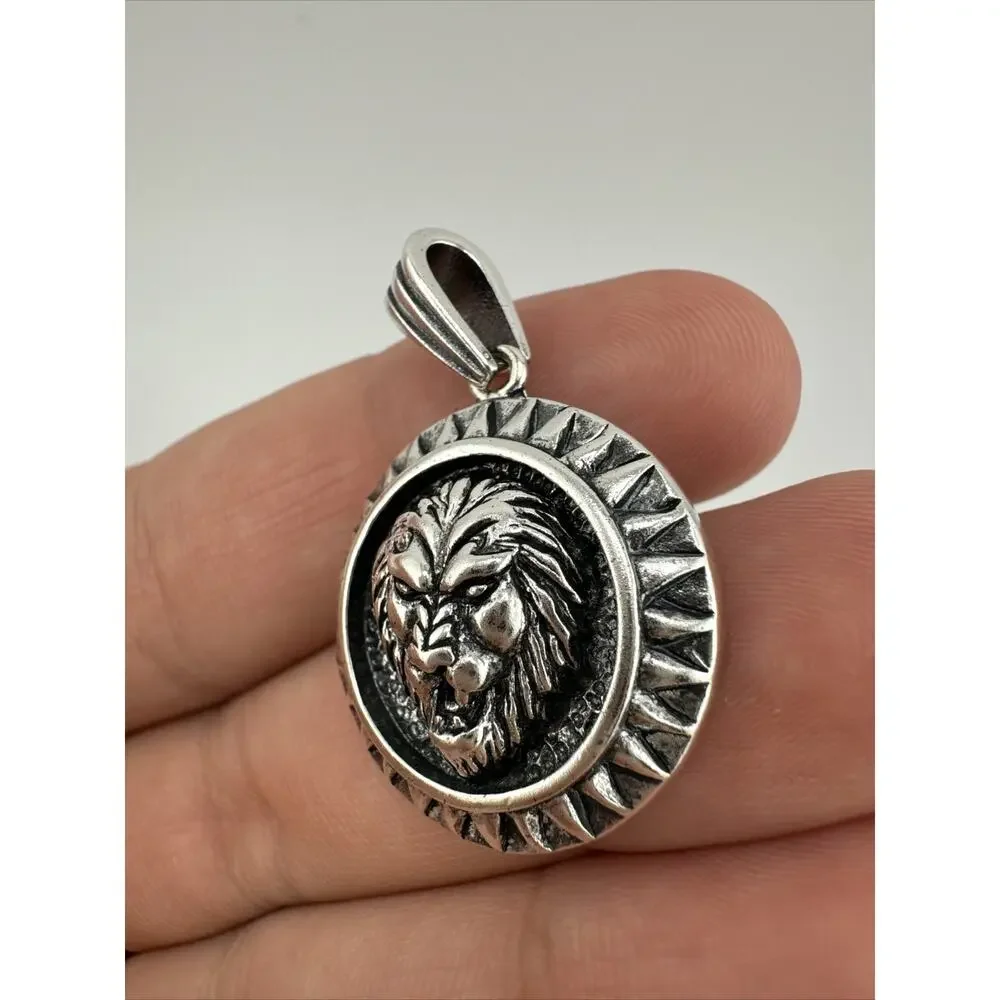 Lion Pendent Sterling Silver 925